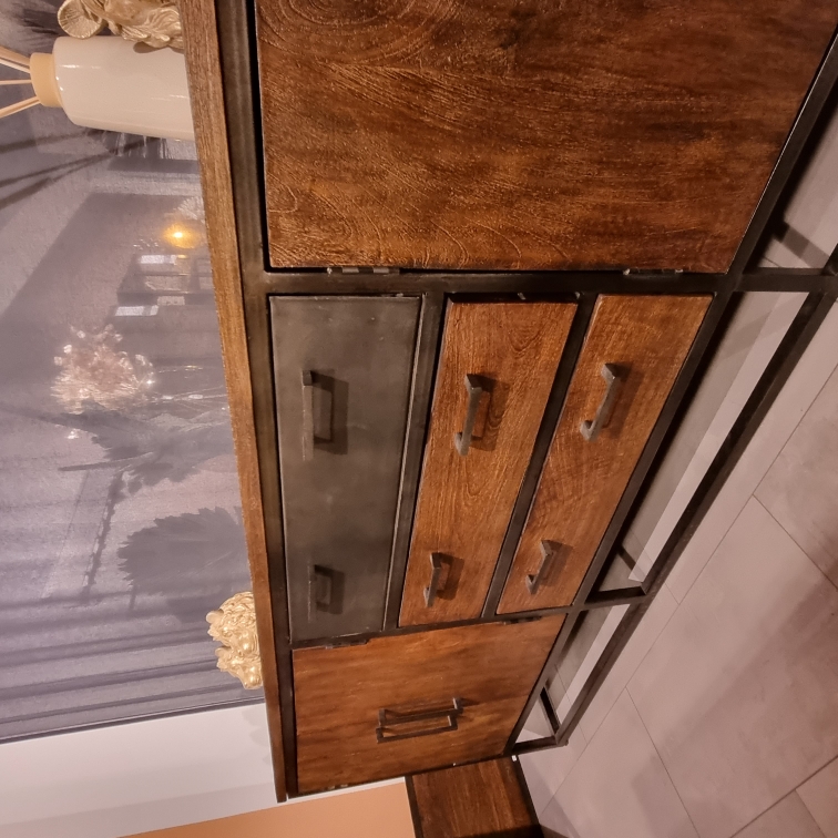 Dressoir Metvint Dressoir Metvint