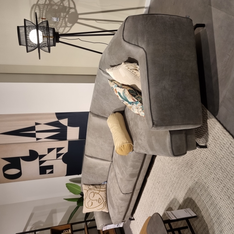 Malaga bank met lounge end Malaga bank met lounge end