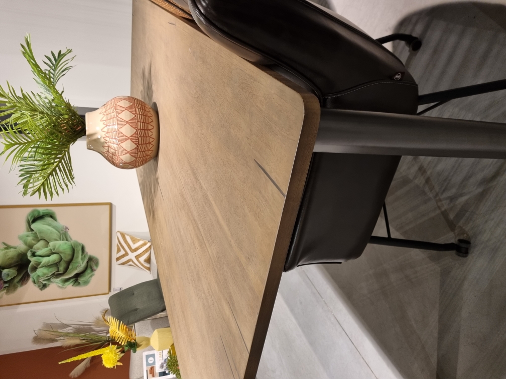 Eetkamertafel Shirley Eetkamertafel Shirley