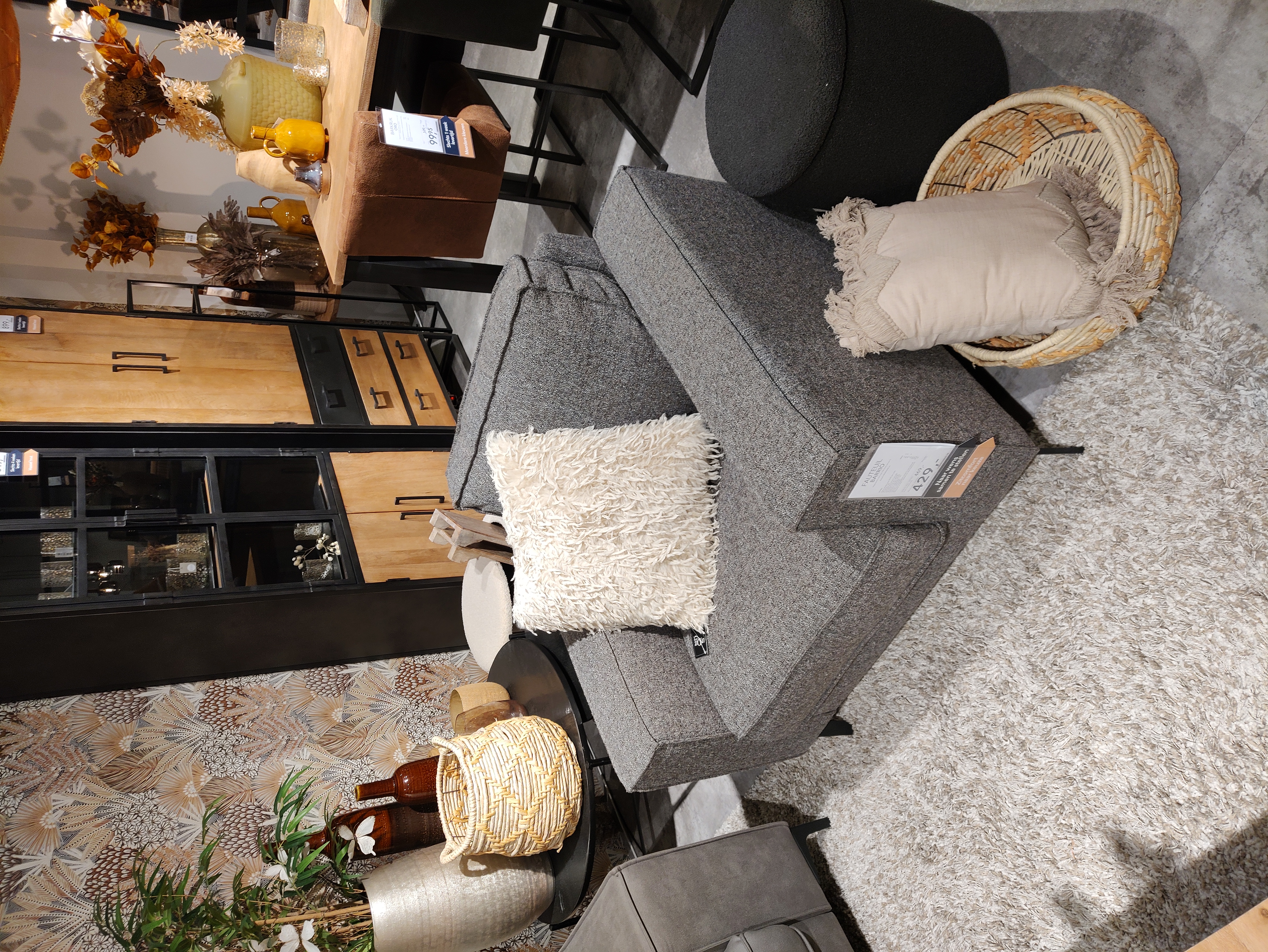 Moderne fauteuil in grijs-bruine weefstof Moderne fauteuil in grijs-bruine weefstof